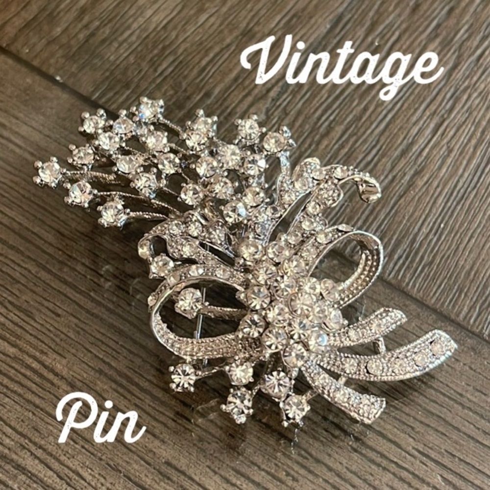 Vintage Silver-tone Rhinestone Floral Spray Floral Arrangement with Bow
